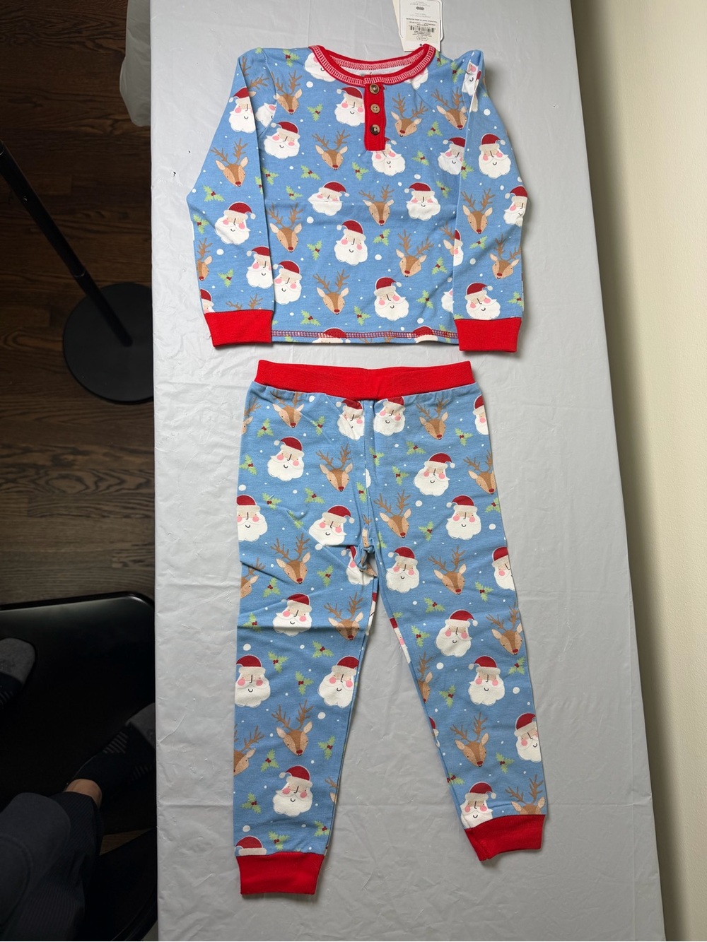 Santa Pajamas Size 24M/2T NWT Mud Pie Reindeer Christmas 2 Piece Blue Red New